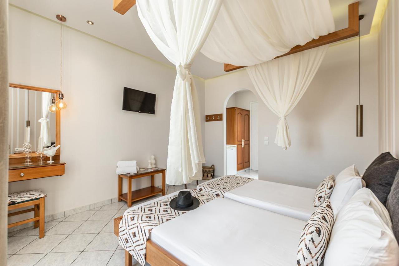Hotel Palatia Naxos City Bagian luar foto