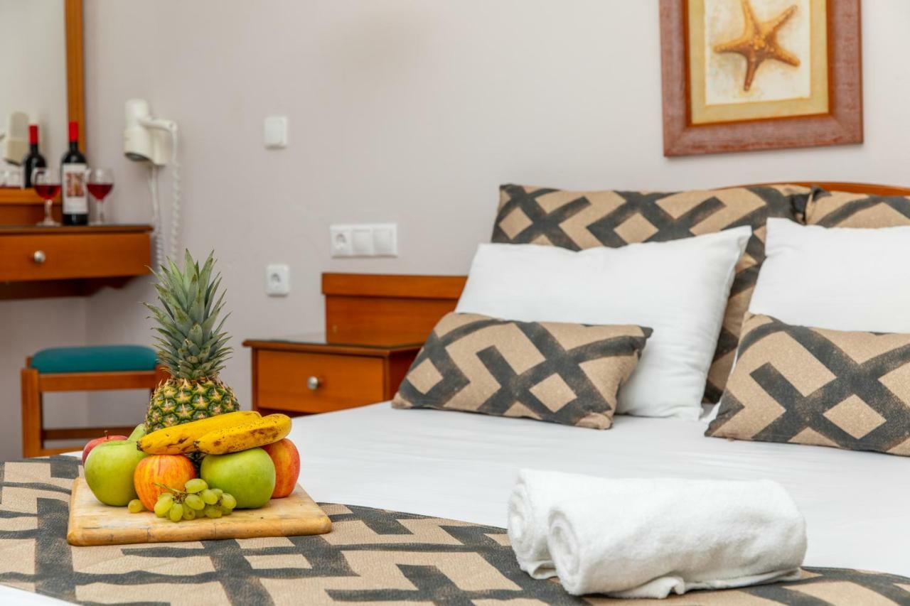 Hotel Palatia Naxos City Bagian luar foto